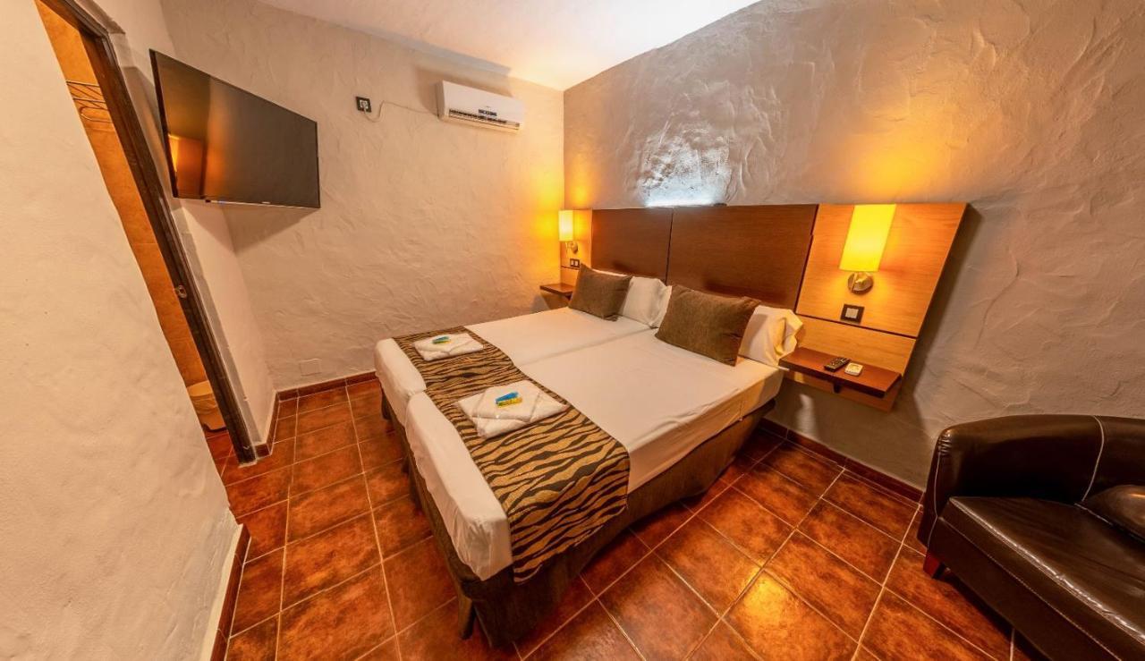 Hotel Copacabana Tarifa Beach Buitenkant foto