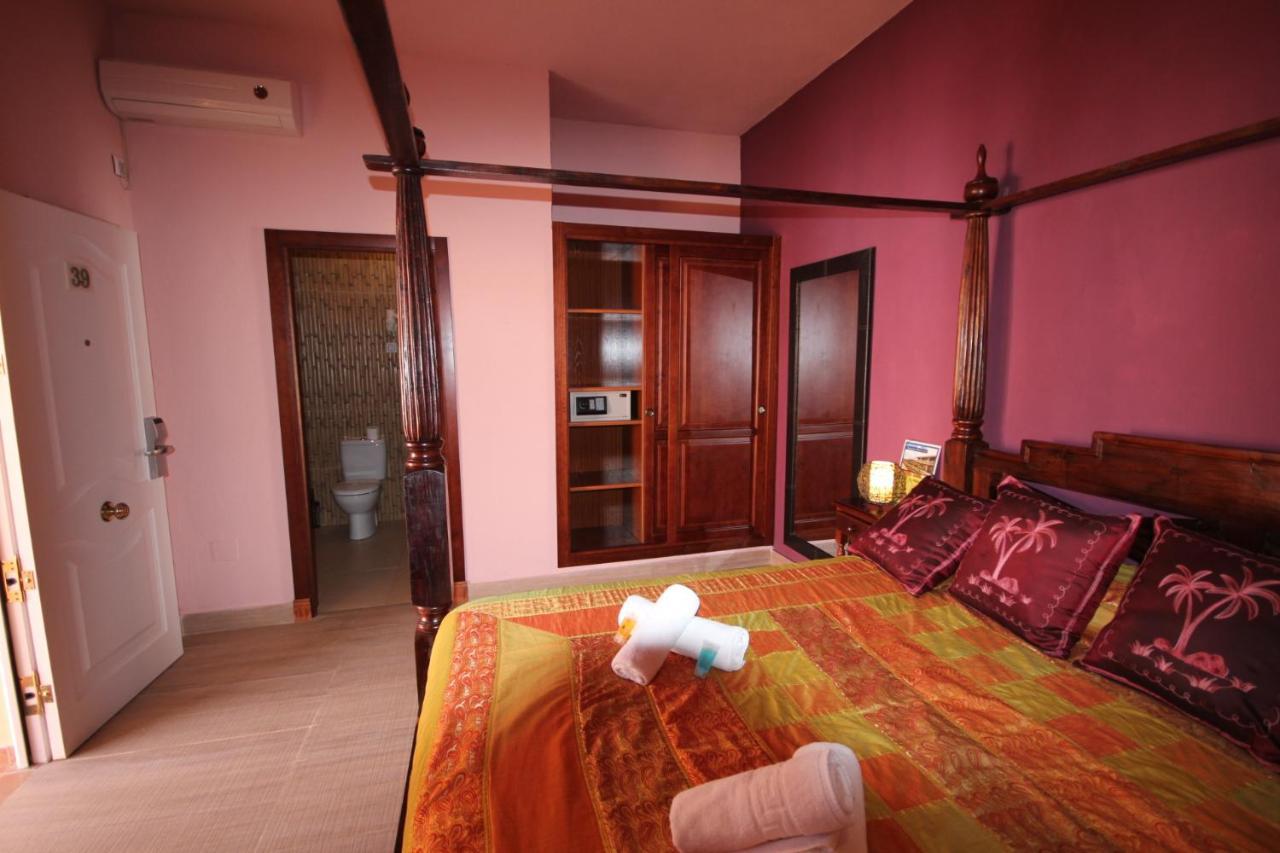 Hotel Copacabana Tarifa Beach Buitenkant foto